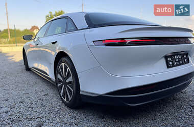 Седан Lucid Air 2023 в 