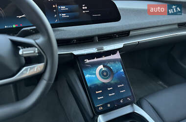 Седан Lucid Air 2023 в 