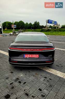 Седан Lucid Air 2022 в 