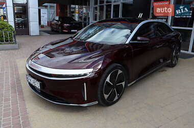 Седан Lucid Air 2023 в 