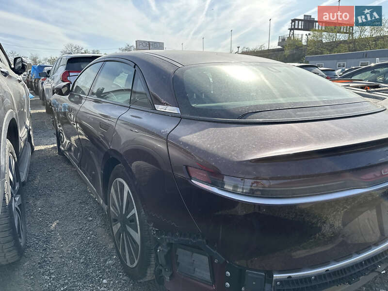 Седан Lucid Air 2023 в Львове