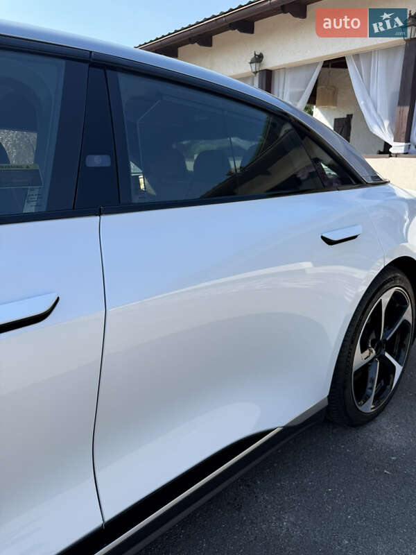 Седан Lucid Air 2023 в Киеве