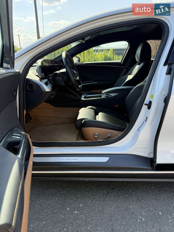 Седан Lucid Air 2023 в Киеве