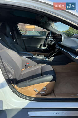 Седан Lucid Air 2023 в 