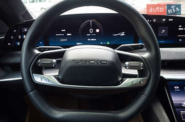 Седан Lucid Air 2022 в 