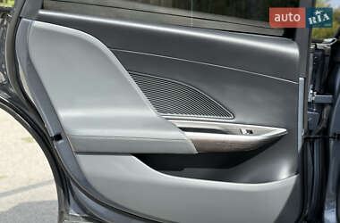 Седан Lucid Air 2023 в 