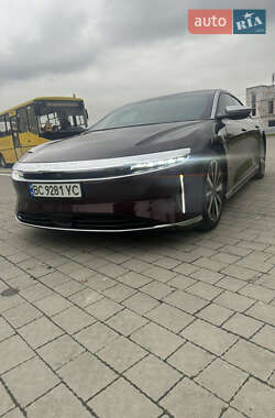 Седан Lucid Air 2023 в Львове