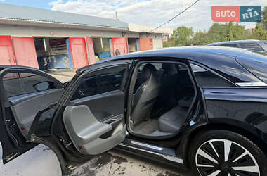 Седан Lucid Air 2023 в 
