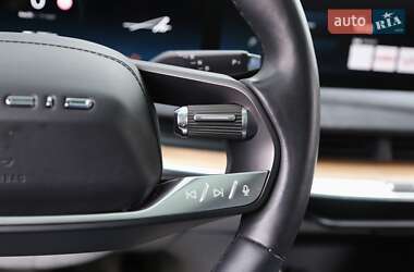Седан Lucid Air 2022 в 