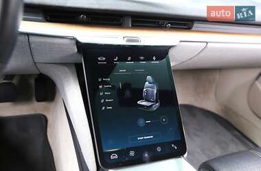 Седан Lucid Air 2022 в 