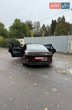 Седан Lucid Air 2023 в 