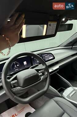 Седан Lucid Air 2023 в 