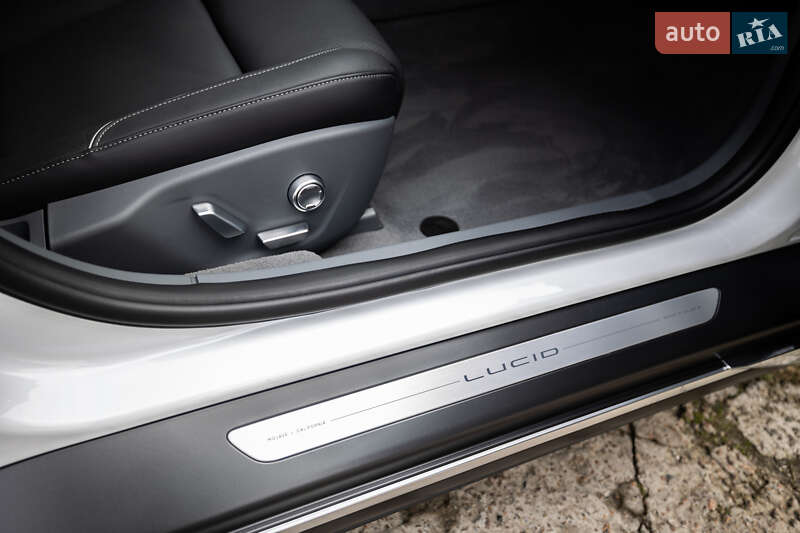 Седан Lucid Air 2023 в Києві