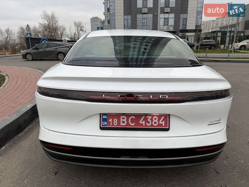 Седан Lucid Air 2023 в Киеве
