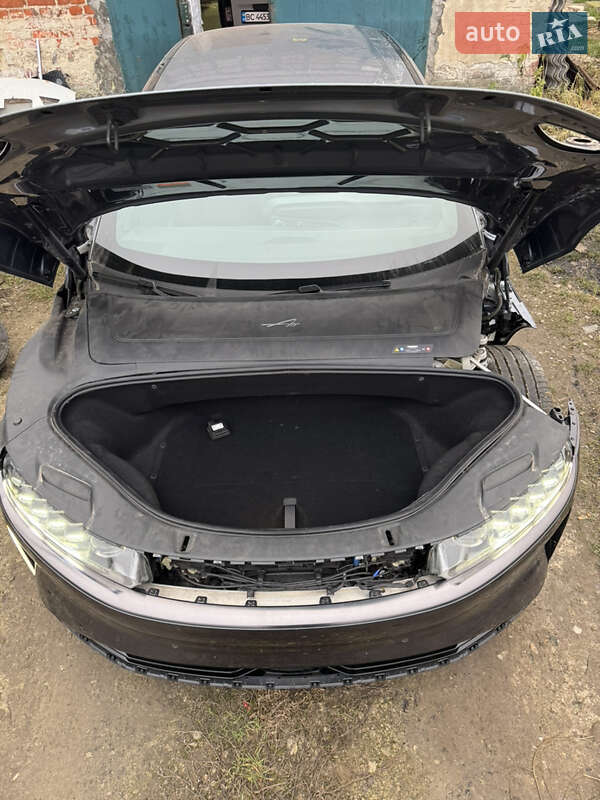 Седан Lucid Air 2023 в Львове