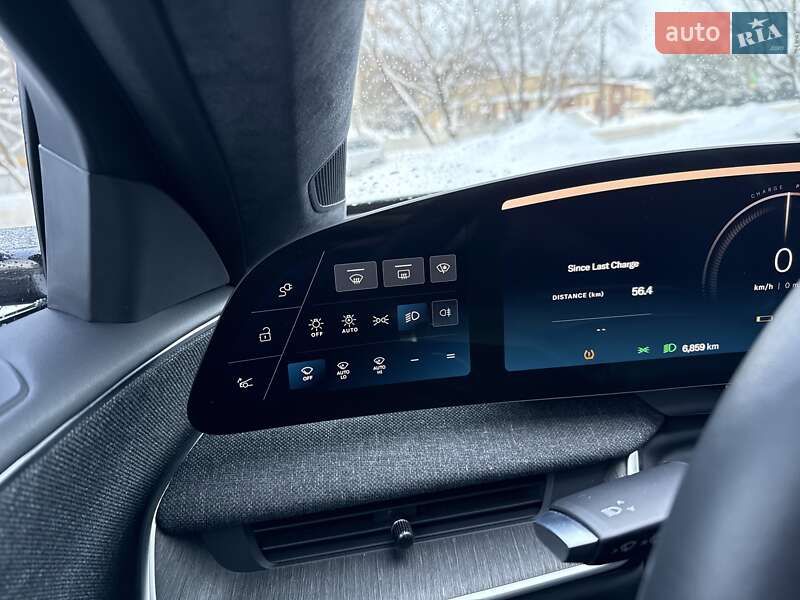 Седан Lucid Air 2023 в Львове