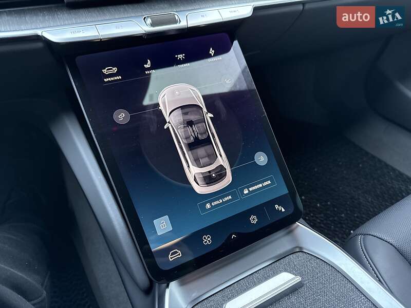 Седан Lucid Air 2023 в Львове