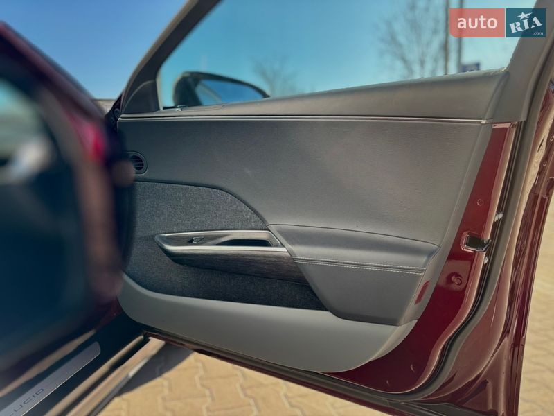 Седан Lucid Air 2024 в Киеве