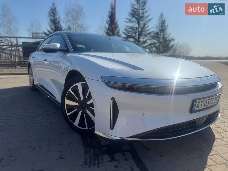 Седан Lucid Air 2023 в Ивано-Франковске