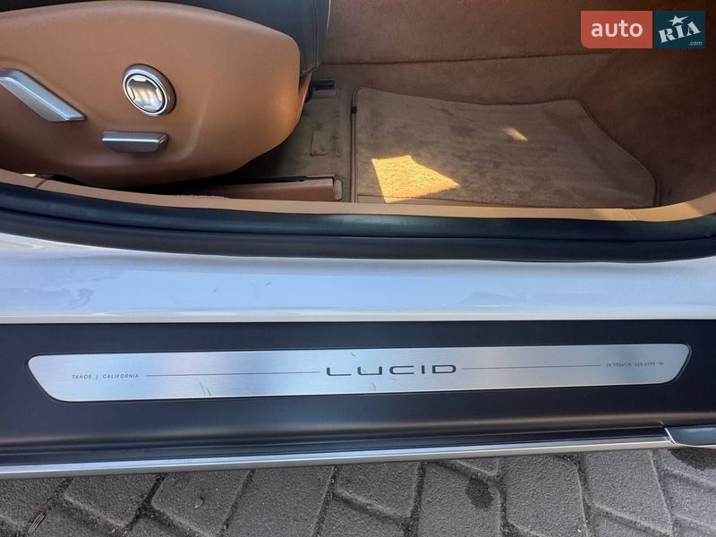 Седан Lucid Air 2023 в Ивано-Франковске
