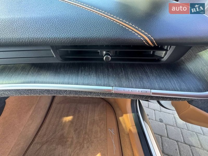Седан Lucid Air 2023 в Ивано-Франковске