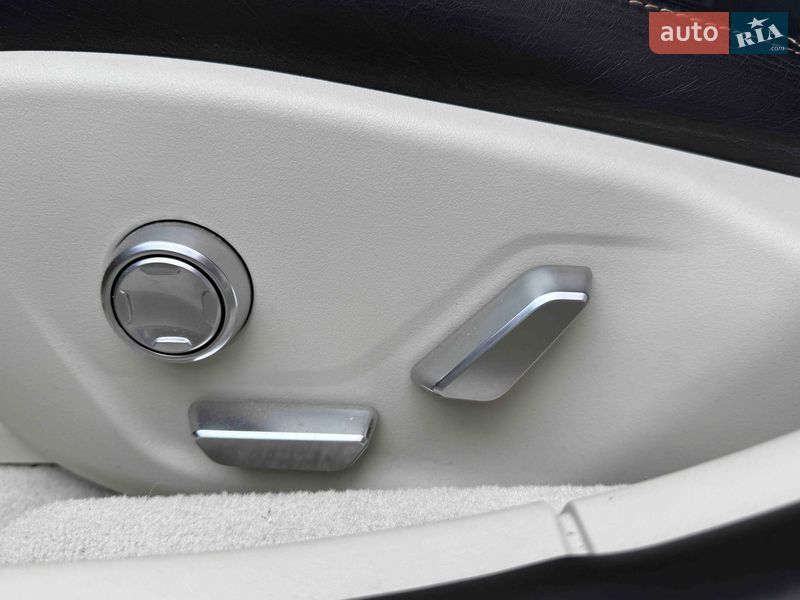 Седан Lucid Air 2022 в Львові