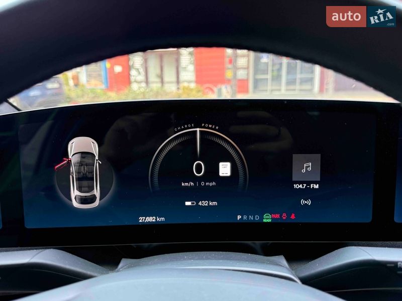 Седан Lucid Air 2022 в Львові