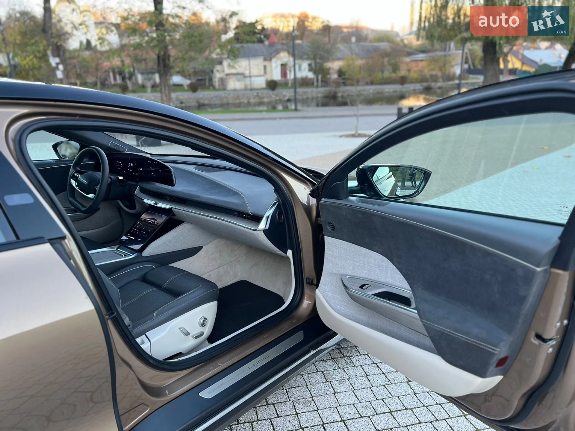 2021 Lucid Air Concept - мініатюра 26