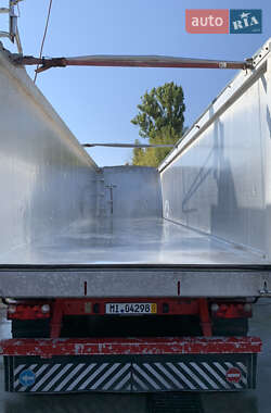 Полуприцеп Luck SKF 2009 в 