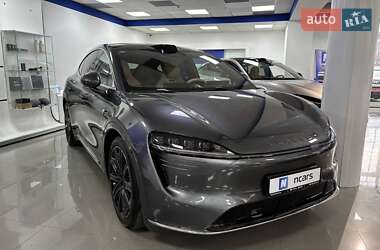 Седан Luxeed R7 2025 в Одесі