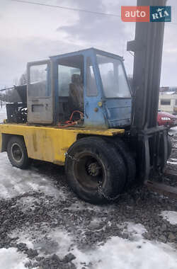 Вилочний навантажувач Львовский погрузчик 4008 1998 в Бартатові