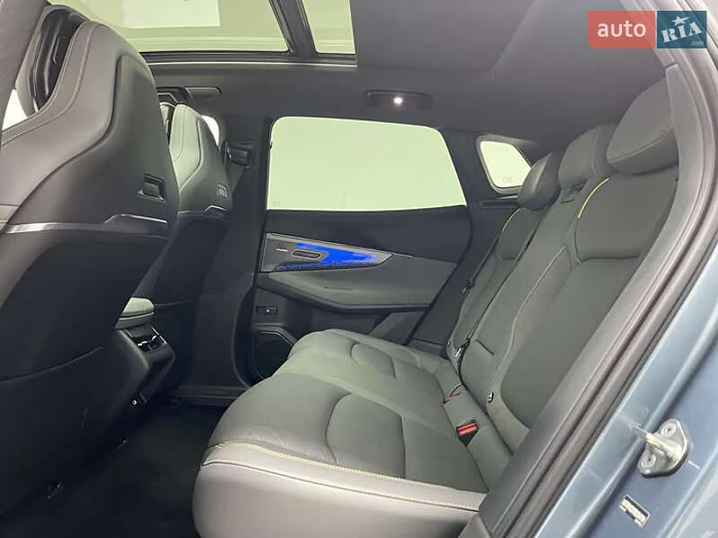 Внедорожник / Кроссовер Lynk&Co 08 2025 в Киеве фото 17 Внедорожник / Кроссовер Lynk&Co 08 2025 в Киеве