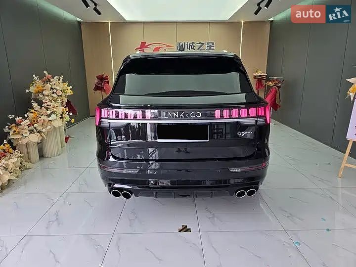 Внедорожник / Кроссовер Lynk&Co 09 2025 в Киеве