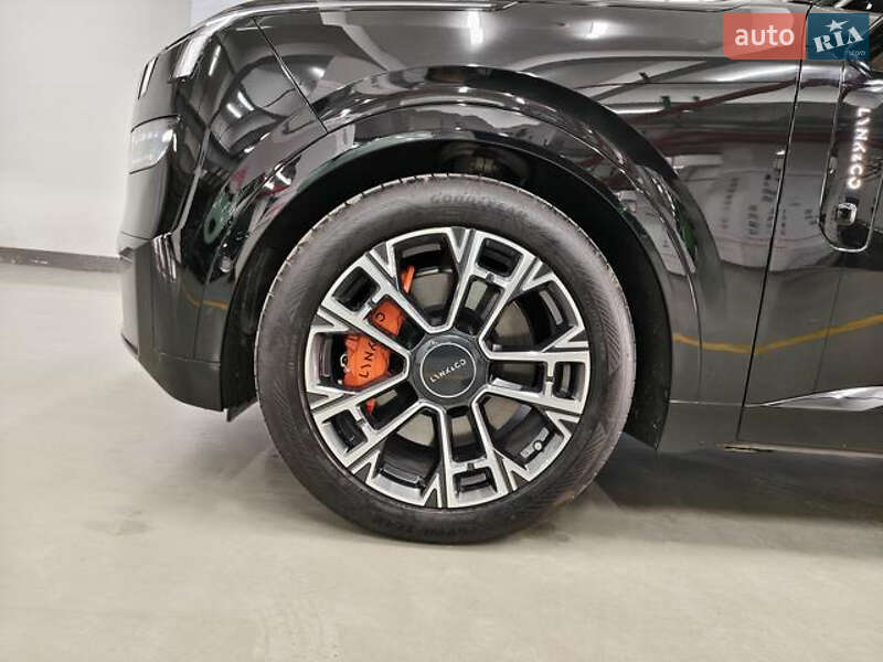 Внедорожник / Кроссовер Lynk&Co 900 2025 в Киеве