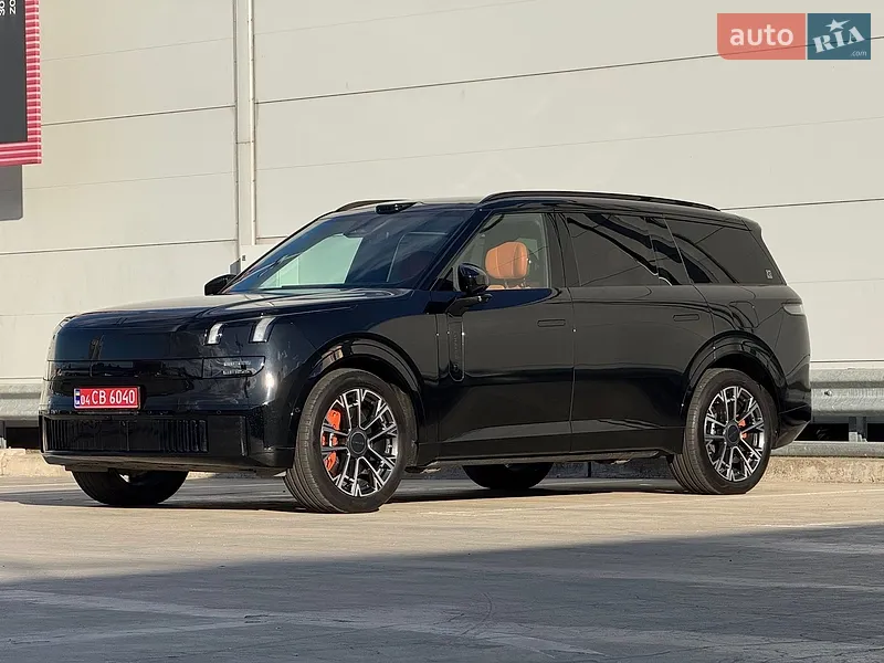 Lynk&Co 900 2025