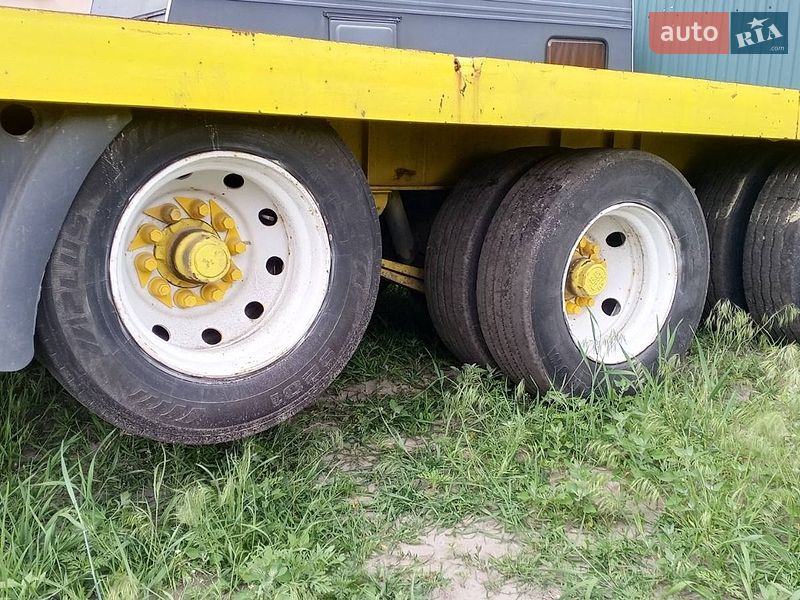Низкорамна платформа M&G FAC27 1998 в Києві