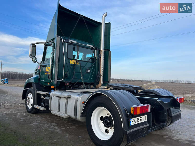 Тягач Mack CX 2012 в Киеве