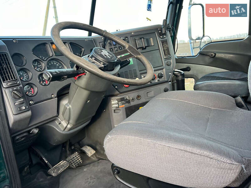 Тягач Mack CX 2012 в Киеве