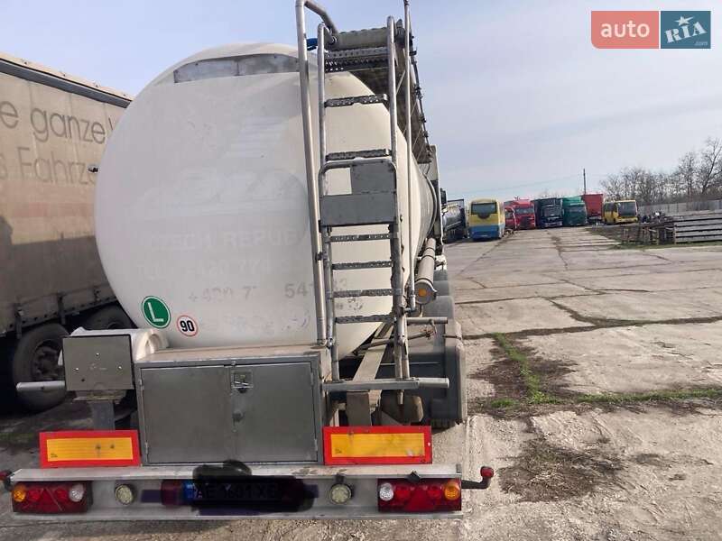 Цистерна напівпричіп Magyar BSL 2003 в Дніпрі