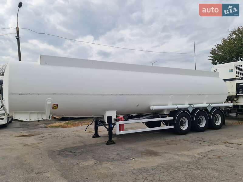 Цистерна напівпричіп Magyar Fuel Tank 2003 в Вінниці