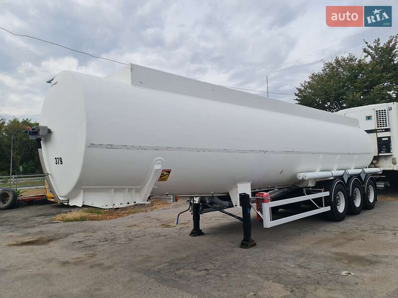 Цистерна напівпричіп Magyar Fuel Tank 2003 в Вінниці