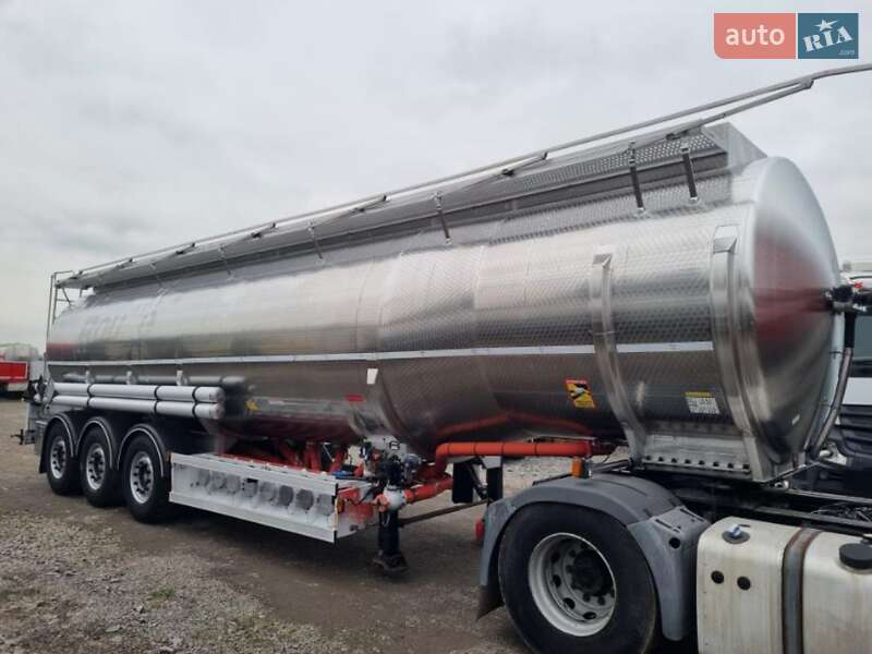 Цистерна полуприцеп Magyar Fuel Tank 2001 в Виннице фото 11 Цистерна полуприцеп Magyar Fuel Tank 2001 в Виннице