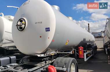 Цистерна полуприцеп Magyar S34SDC1NE 2001 в 