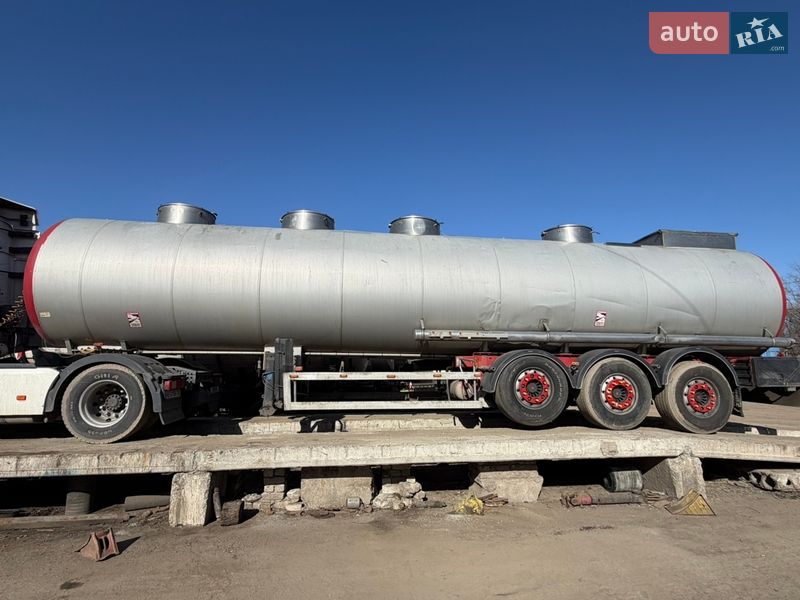 Цистерна полуприцеп Magyar SR34B2 2001 в Днепре