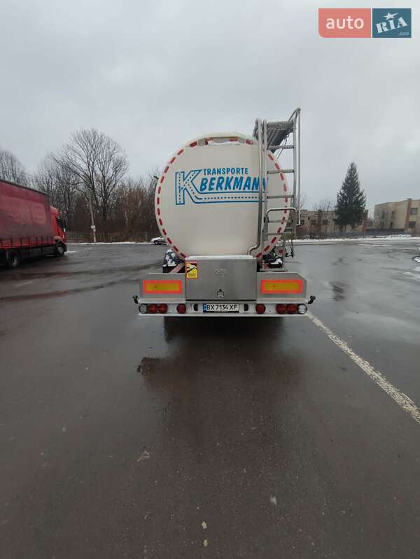 Цистерна полуприцеп Magyar SR34BD 2000 в Хмельницком