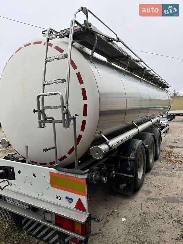 Цистерна полуприцеп Magyar SR34E 1994 в Киеве