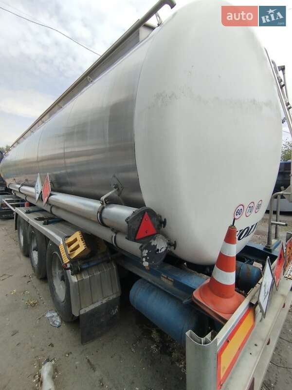 Цистерна полуприцеп Magyar SR3MEB 1988 в Днепре