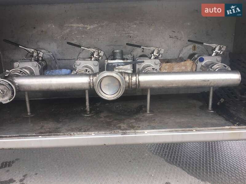 Цистерна полуприцеп Magyar SR 2004 в Виннице