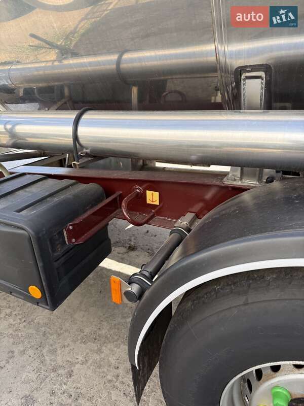 Цистерна полуприцеп Magyar SR 2005 в Черкассах