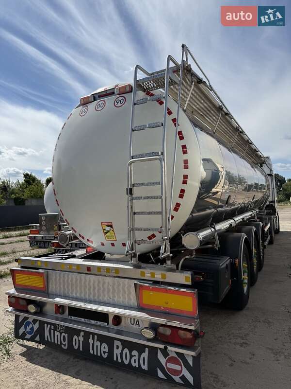 Цистерна полуприцеп Magyar SR 2005 в Черкассах